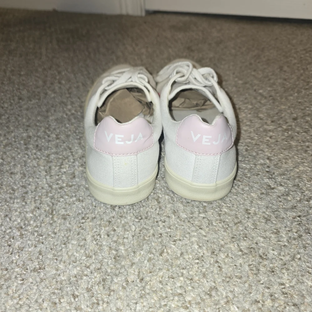 Veja Women's Canvas Esplar SE Low Sneakers In White Rose Size 7 - Picture 5 of 9